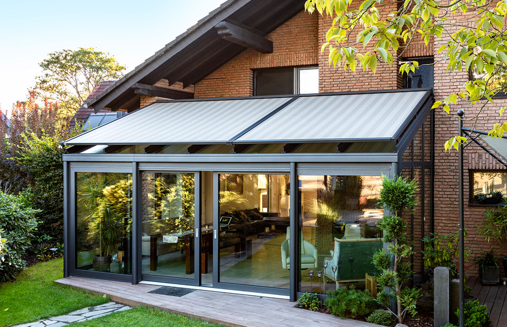 Hella Sonnen und Wetterschutz